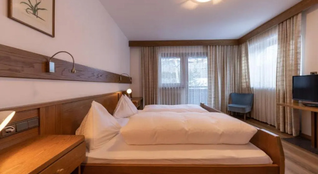 Двухместный номер Standard с балконом Hotel Fines