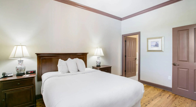 Трёхместный номер Standard Water Street Hotel & Marina, an Ascend Collection Hotel