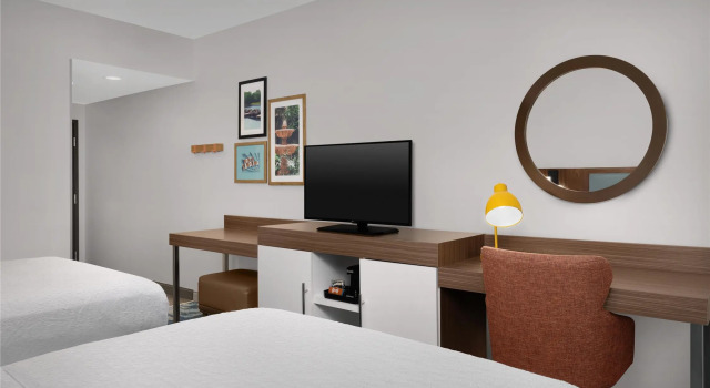 Четырёхместный номер Standard Hampton Inn Kernersville