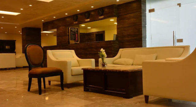 Rakeen Hotel, Забронировать Отель Отели Аммана с завтраком, рядом с Иорданские ворота, Завтраки
