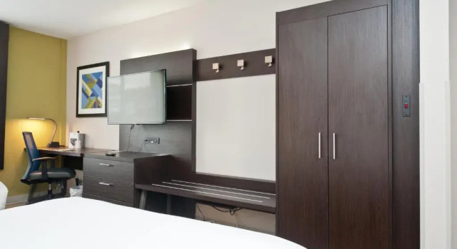 Run of House Holiday Inn Express Hotel & Suites Scott-Lafayette West by IHG