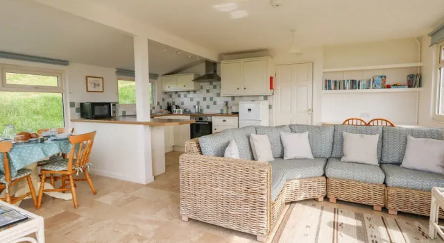 Siesta Chalet, BRIDPORT