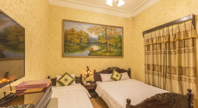 Двухместный номер Deluxe с балконом и с видом на озеро Dragon Hotel