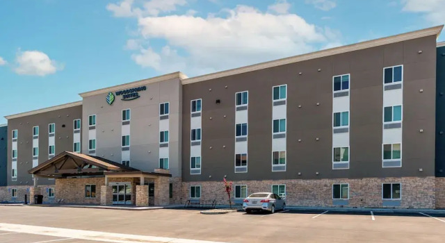 Woodspring Suites Bakersfield Airport