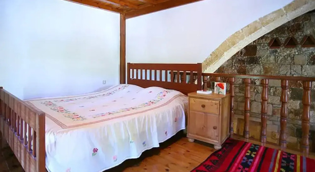 Коттедж Мансарда с балконом Traditional Cretan Stone House 2
