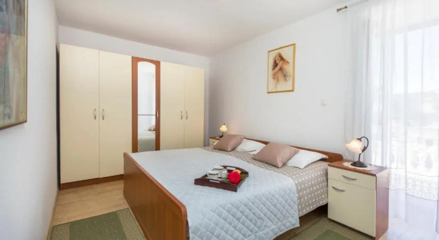 Apartments Alenka by the sea, Buchen Sie Ferienwohnung Sveta Marina Istrien