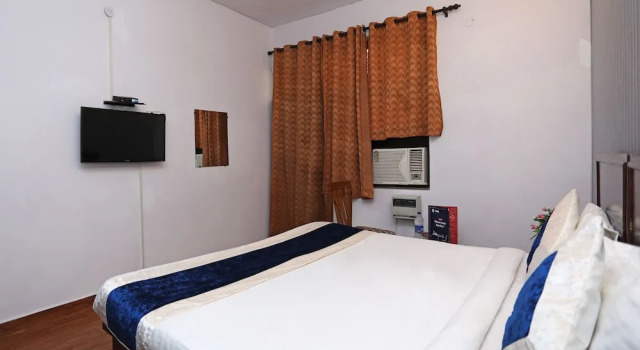 OYO 9534 Hotel Heights, Забронировать Отель Отели Нью-Дели с завтраком, Завтраки