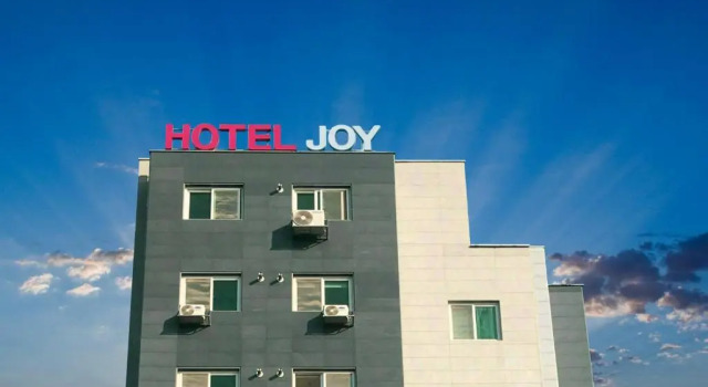 Люкс Hotel Joy near Camp Humphres