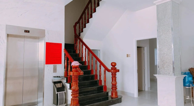 Royal Hotel, Book Hotel Hoteller i Mekong Delta med parkering, Parkering