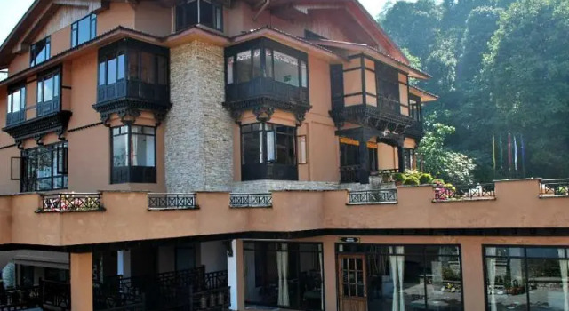 The Chumbi Mountain Retreat & Spa, Rezerwuj Hotel Pelling Sikkim