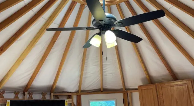 Тент Mountain Aire Cottages, Inn & Glamping