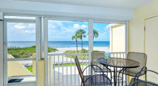 Апартаменты LaPlaya 204D Beach-lovers paradise 200 feet of private beach along the turquoise Gulf of Mexico