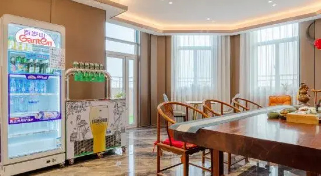 Qingdao Jinsha Bay No.1 Resort Hotel (Jinsha Beach Beer City)