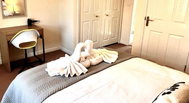 Beautiful 3-bedroom house, city centre, parking, Забронировать Отель Отели Норидж с парковкой, рядом с Norwich University of the Arts, Парковка