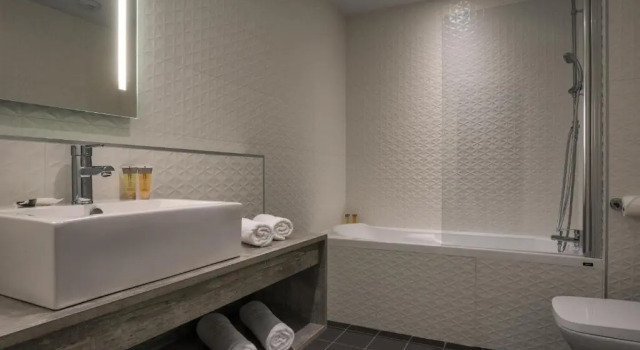 Трёхместный номер Standard с видом на сад SOWELL HOTELS Les Chevaliers