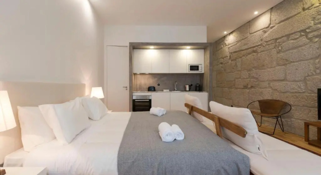 Апартаменты LovelyStay - Rico's Apartment - Almada 1ºF