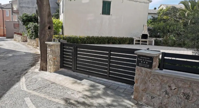 Апартаменты Apartments Tone & Tonica
