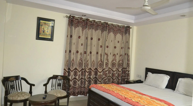 Hotel Apple Villa @ Paharganj