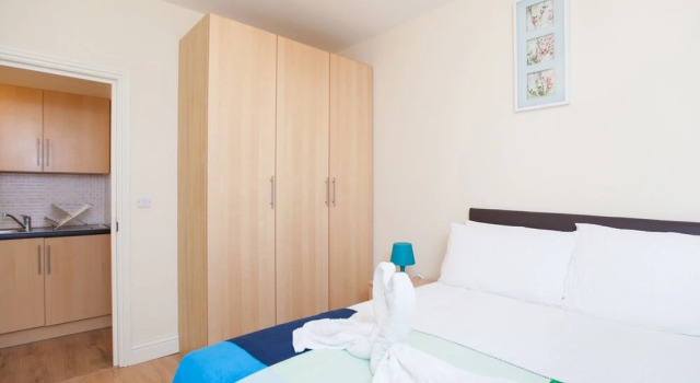 One Bedroom Flat in Harrow 62D, Забронировать Отель Харроу Лондон, рядом с Больница «Нортвик-Парк»
