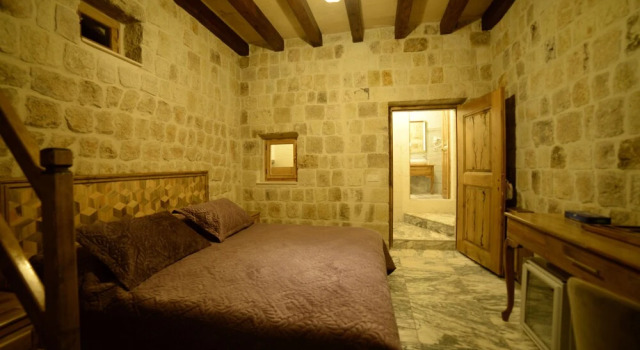 Полулюкс с балконом Crassus Cave Hotel