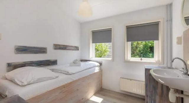 Cozy Holiday Home 3 Minutes From the Beach!, Book Hotel Zoutelande 