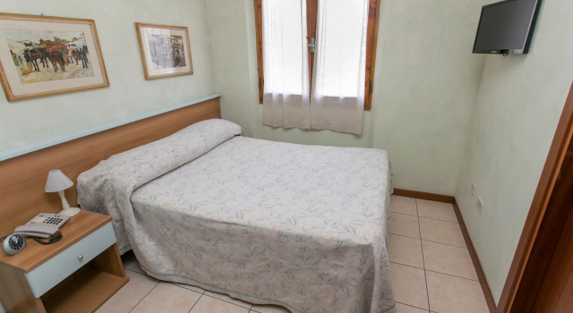 Hotel La Pace, Забронировать Отель Отели Версилия 3 звезды, 3*
