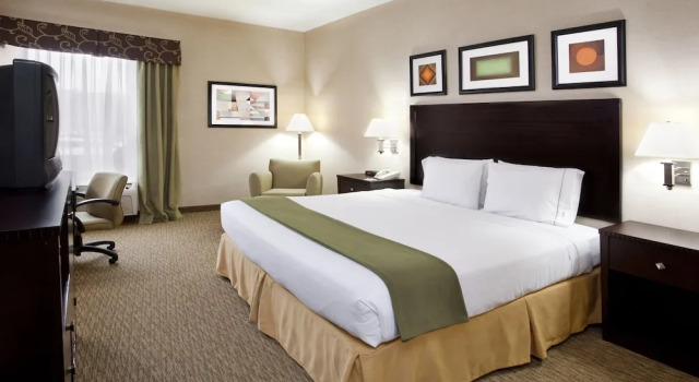Двухместный номер Standard Holiday Inn Express Hotel & Suites Cleveland-Streetsboro by IHG