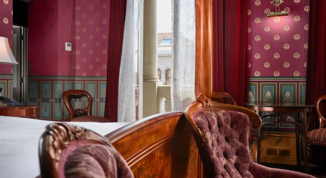 Двухместный люкс Royal с балконом Craigs Royal Hotel