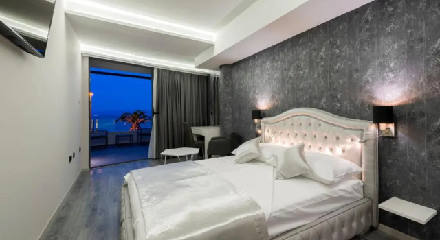 Двухместный номер Standard с балконом и с видом на море Sea View Luxury Rooms Seven of Nine