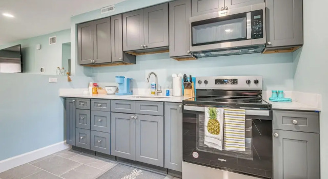 Riverfront Unit w/ Shared Pool & Dock in Melbourne, Book Apartment Melbourne Beach Space Coast