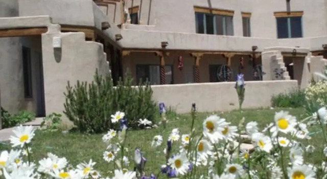 Adobe and Stars Bed and Breakfast