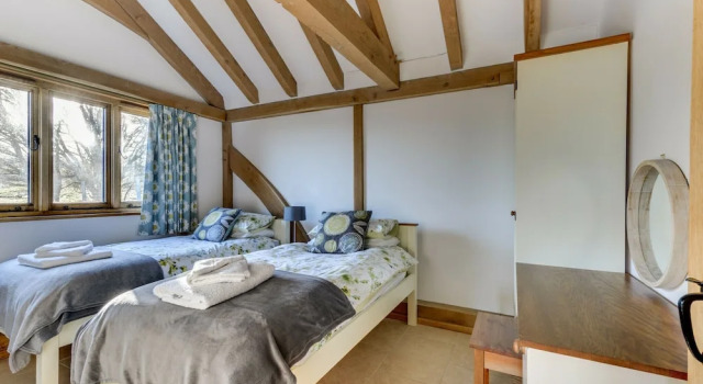 Magnific Holiday Home in Stone Oxney With Garden