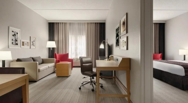 Люкс Country Inn & Suites by Radisson, Coralville, IA