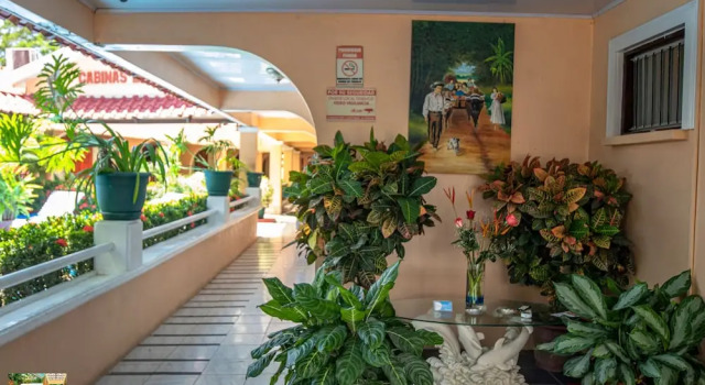 Коттедж Hotel Cabinas El Coral