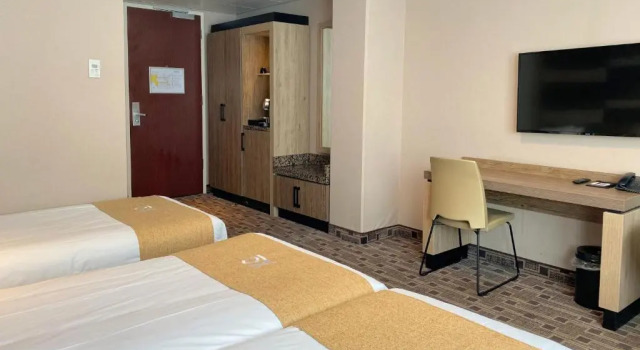 Трёхместный номер XO Hotels Blue Square
