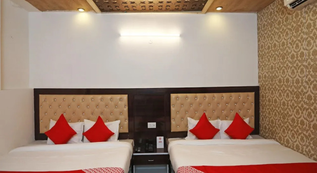 Люкс OYO 19820 Hotel Aanandan Residency