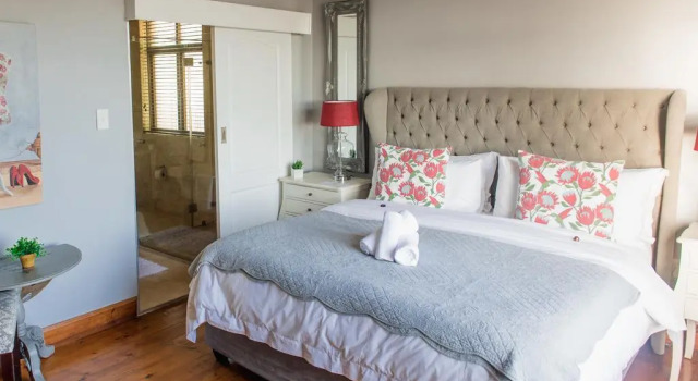 Le Port Guesthouse, Забронировать Отель Отели Mossel 3 звезды, 3*