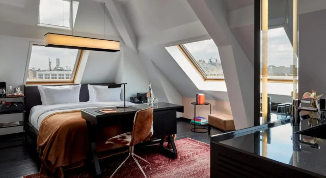 Двухместный номер Deluxe Sir Albert Hotel, part of Sircle Collection