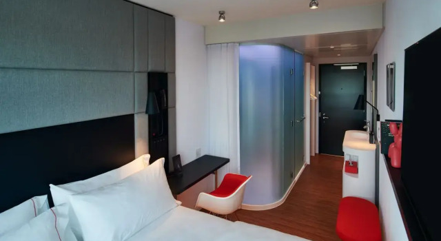 Номер Standard citizenM Menlo Park