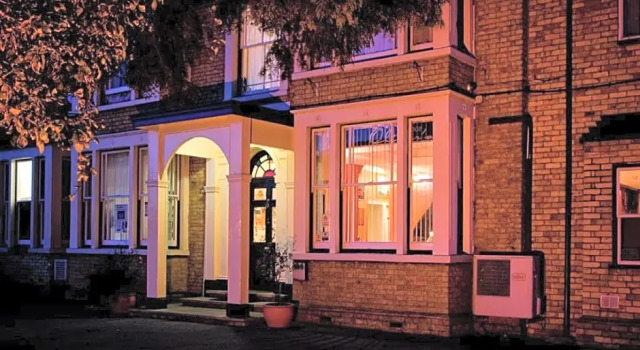 Номер Standard Olivers Lodge Hotel