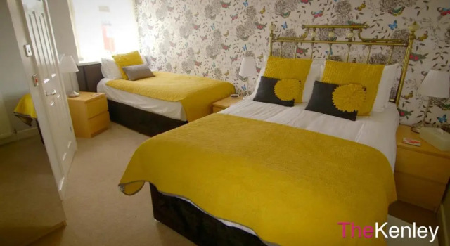 Трёхместный номер Deluxe Kenley Hotel