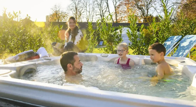 Yourte Oulan Bator - Le Village des Templiers, Book Campingplads Camping og glamping i Oise, Campingplads