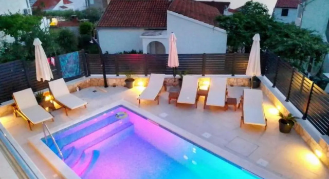 Коттедж Mirka - With Heated Pool - H