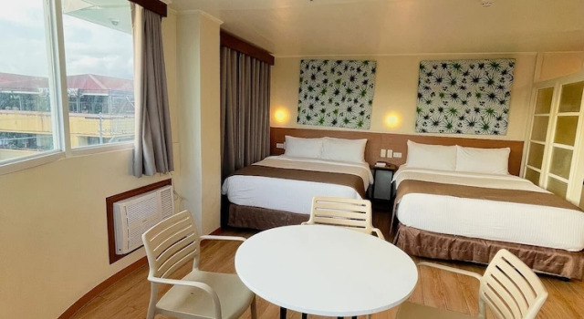 Standardowy rodzinny pokój Hotel Sentro Legazpi