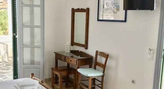 Студия Standard Kirki Studios