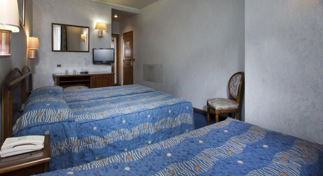 Трёхместный номер Standard Hotel Meslay Republique