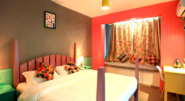 Jenny Flower Hostel Yangshuo, Забронировать Хостел Хостелы Яншо, рядом с Парк Яншо, Хостел