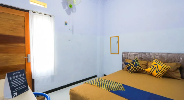 Standardowy dwuosobowy pokój OYO 2497 Pesona Guest House
