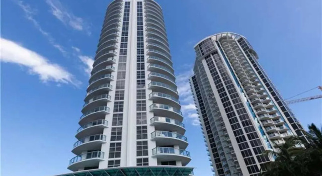 Marenas 2 Bed 907