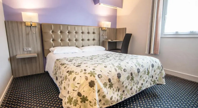 Двухместный номер Standard Brit Hotel Confort Foix
